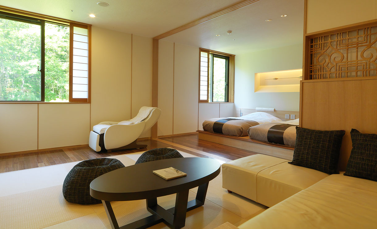 配备露天温泉浴池高级套房
