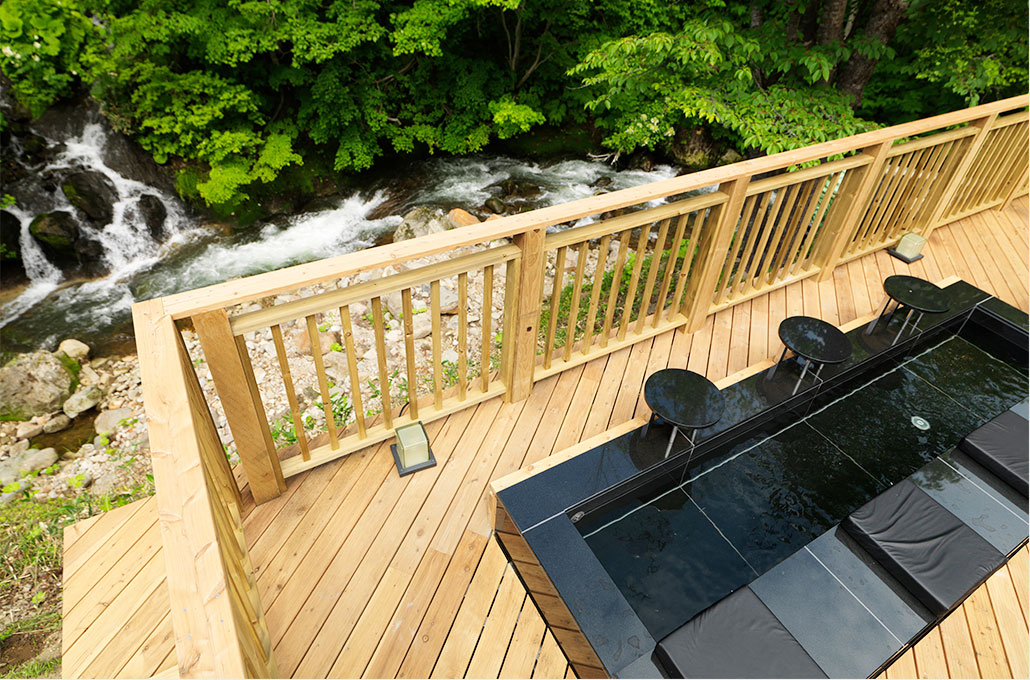 Foot Bath & Deck Terrace