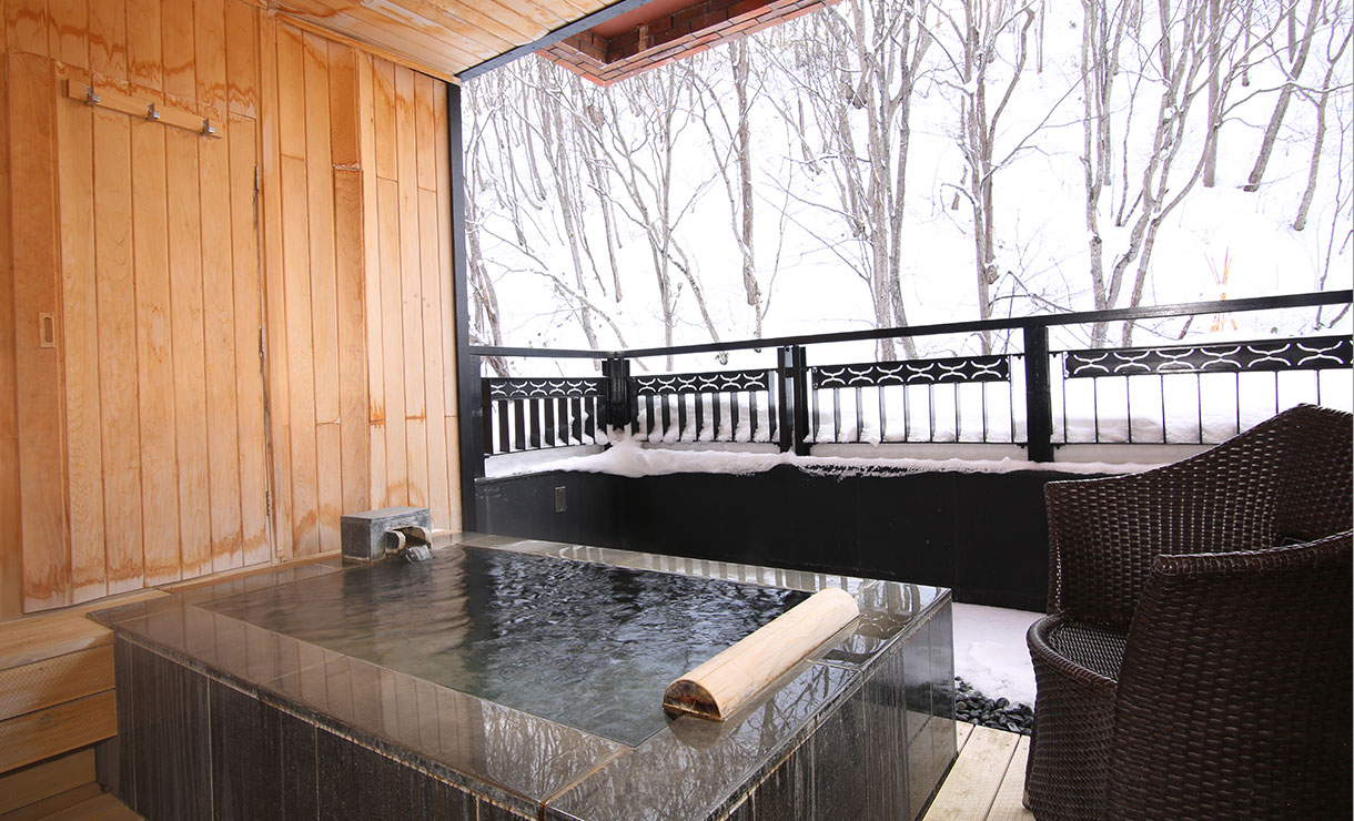 Suite with Private Open-Air Bath for couple use