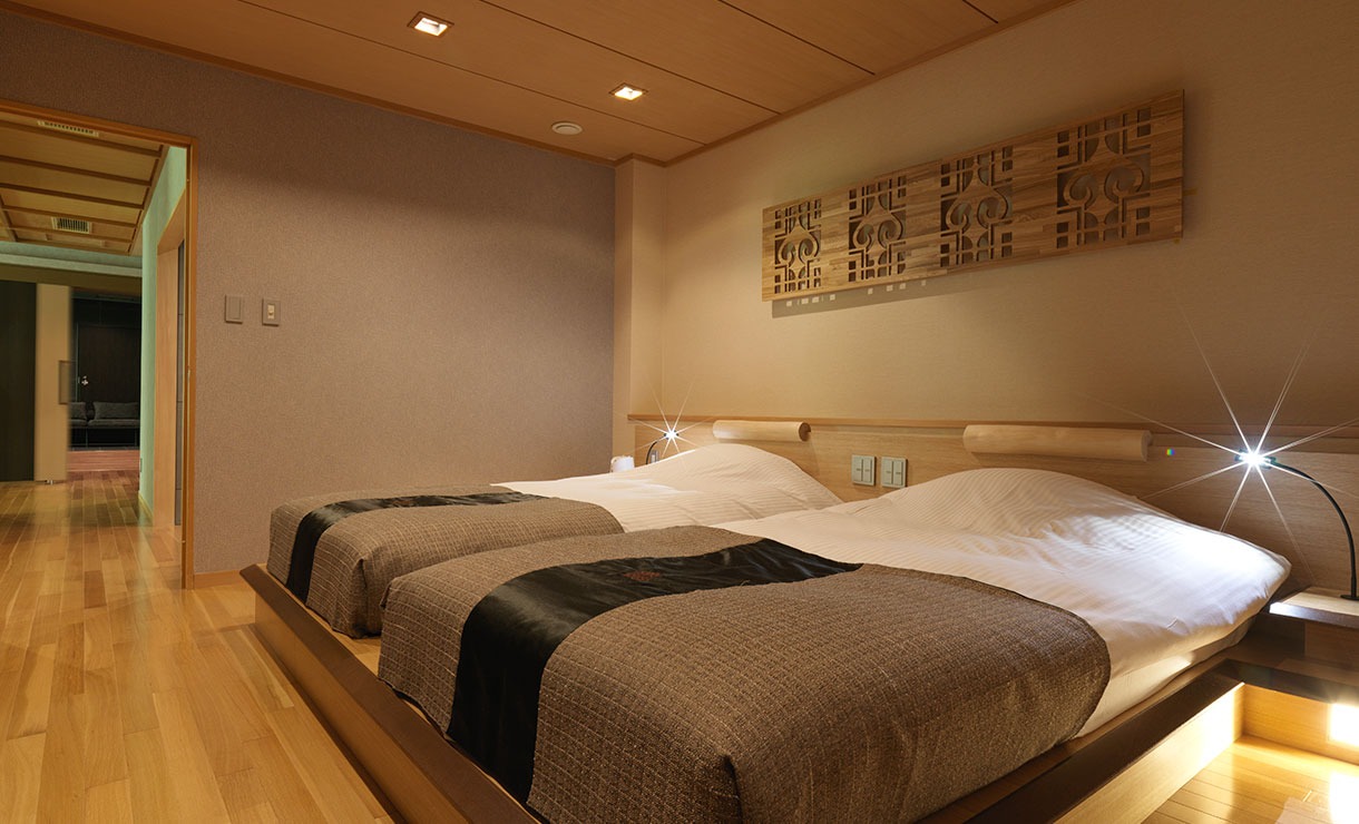 配備露天溫泉浴池&室內三溫暖高級套房